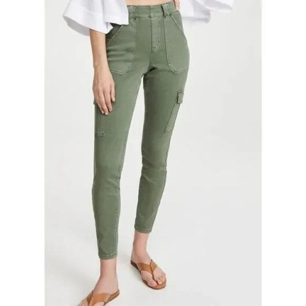 SPANX Stretch Twill Ankle Cargo Pants